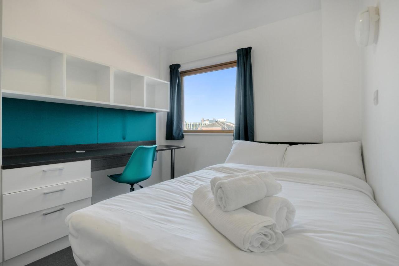 Bright & Central Room In Luton, Sleeps 2 Luton  Exterior photo